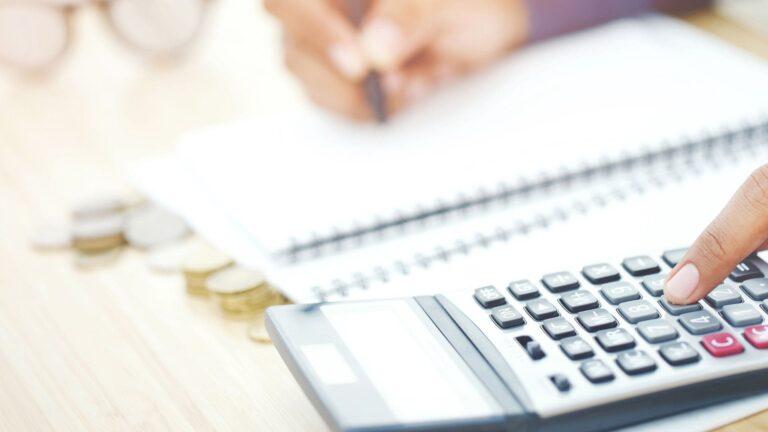 Creating A Budget: Complete Guide to Budgeting